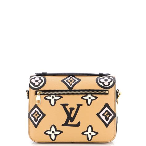 louis vuitton wild at heart pochette metis|LOUIS VUITTON Monogram Giant Wild At Heart Pochette Metis .